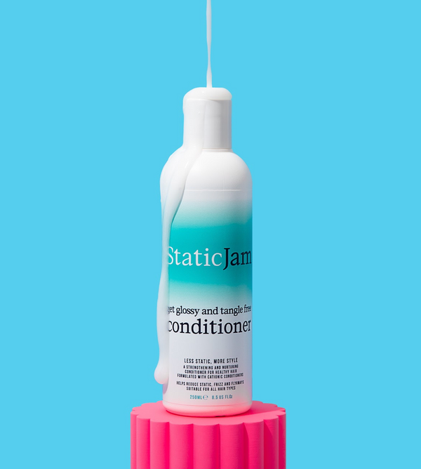 The Secret to Luscious Locks: Get Glossy and Tangle-Free Conditioner as a Deep Treatment
